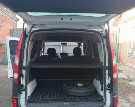 Белый Рено Кенгу, объемом двигателя 1.6 л и пробегом 194 тыс. км за 6500 $, фото 9 на Automoto.ua