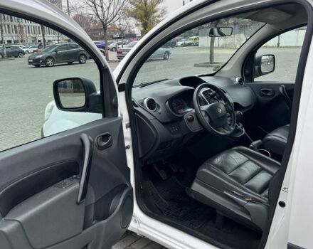 Белый Рено Кенгу, объемом двигателя 1.5 л и пробегом 312 тыс. км за 8600 $, фото 13 на Automoto.ua