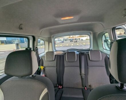 Белый Рено Кенгу, объемом двигателя 1.5 л и пробегом 205 тыс. км за 7500 $, фото 6 на Automoto.ua