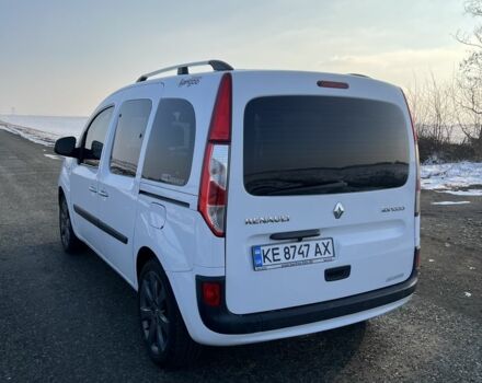 Белый Рено Кенгу, объемом двигателя 1.5 л и пробегом 250 тыс. км за 10450 $, фото 3 на Automoto.ua
