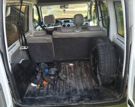 Белый Рено Кенгу, объемом двигателя 1.6 л и пробегом 190 тыс. км за 1600 $, фото 9 на Automoto.ua