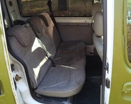 Белый Рено Кенгу, объемом двигателя 1.6 л и пробегом 190 тыс. км за 1600 $, фото 10 на Automoto.ua