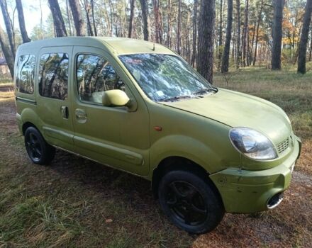 Белый Рено Кенгу, объемом двигателя 1.6 л и пробегом 190 тыс. км за 1600 $, фото 1 на Automoto.ua