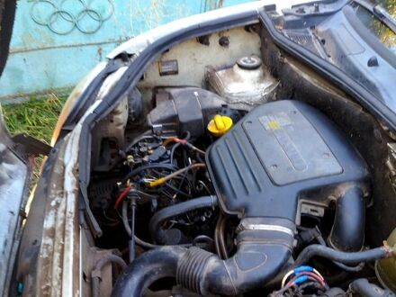 Рено Кенгу 1999 в Черкассах на Automoto.ua Белый Рено Кенгу, объемом двигателя 1.9 л и пробегом 300 тыс. км за 1200 $, фото 1 на Automoto.ua