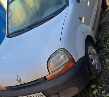 Белый Рено Кенгу, объемом двигателя 1.87 л и пробегом 210 тыс. км за 2500 $, фото 1 на Automoto.ua