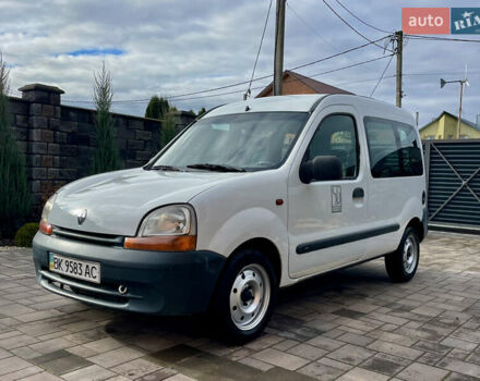 Білий Рено Кєнгу, об'ємом двигуна 1.4 л та пробігом 300 тис. км за 2850 $, фото 1 на Automoto.ua