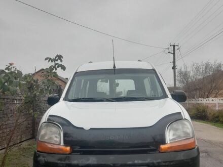 Белый Рено Кенгу, объемом двигателя 1.2 л и пробегом 400 тыс. км за 2700 $, фото 1 на Automoto.ua