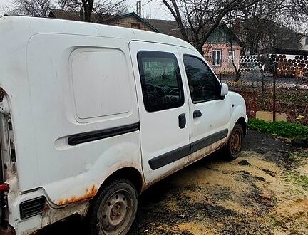 Білий Рено Кєнгу, об'ємом двигуна 1.5 л та пробігом 450 тис. км за 2700 $, фото 1 на Automoto.ua