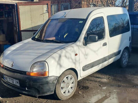 Белый Рено Кенгу, объемом двигателя 1.5 л и пробегом 270 тыс. км за 3500 $, фото 1 на Automoto.ua