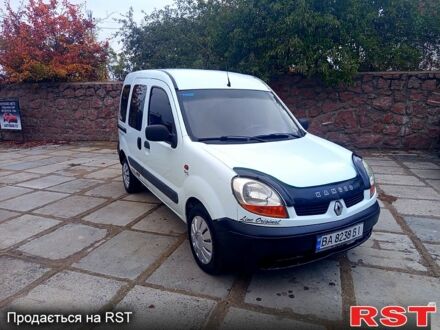 Белый Рено Кенгу, объемом двигателя 1.5 л и пробегом 350 тыс. км за 3750 $, фото 1 на Automoto.ua