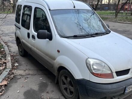 Белый Рено Кенгу, объемом двигателя 1.5 л и пробегом 250 тыс. км за 3500 $, фото 1 на Automoto.ua