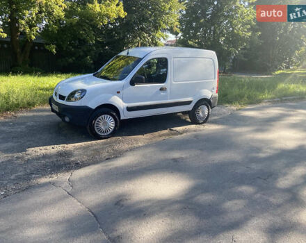 Белый Рено Кенгу, объемом двигателя 1.9 л и пробегом 468 тыс. км за 5300 $, фото 1 на Automoto.ua