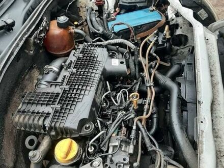 Білий Рено Кєнгу, об'ємом двигуна 1.5 л та пробігом 300 тис. км за 1987 $, фото 1 на Automoto.ua