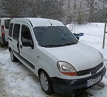 Белый Рено Кенгу, объемом двигателя 1.5 л и пробегом 369 тыс. км за 3600 $, фото 1 на Automoto.ua