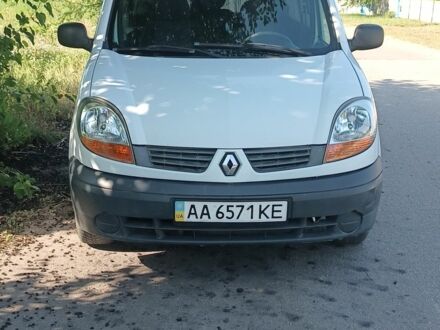 Рено Кенгу 2006 в Киеве на Automoto.ua Белый Рено Кенгу, объемом двигателя 1.1 л и пробегом 210 тыс. км за 4300 $, фото 1 на Automoto.ua