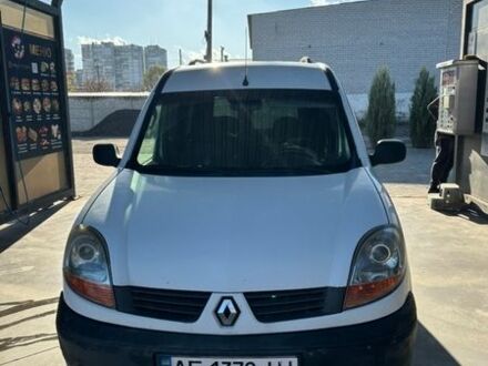 Белый Рено Кенгу, объемом двигателя 1.5 л и пробегом 450 тыс. км за 3800 $, фото 1 на Automoto.ua