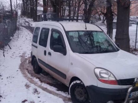 Рено Кенгу 2006 в Жмеренке на Automoto.ua Белый Рено Кенгу, объемом двигателя 1.46 л и пробегом 420 тыс. км за 3700 $, фото 1 на Automoto.ua