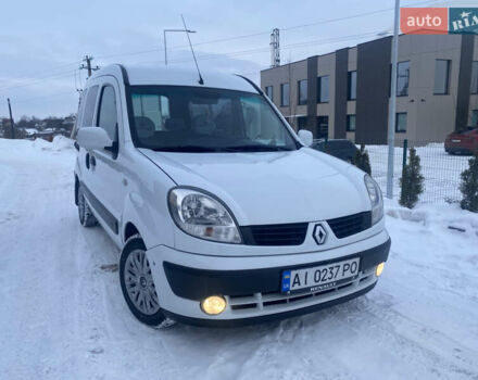 Белый Рено Кенгу, объемом двигателя 1.5 л и пробегом 354 тыс. км за 5300 $, фото 1 на Automoto.ua