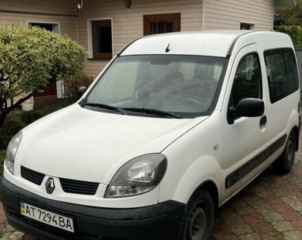 Білий Рено Кєнгу, об'ємом двигуна 1.5 л та пробігом 215 тис. км за 3000 $, фото 1 на Automoto.ua