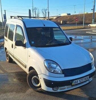 Белый Рено Кенгу, объемом двигателя 1.5 л и пробегом 337 тыс. км за 4500 $, фото 1 на Automoto.ua