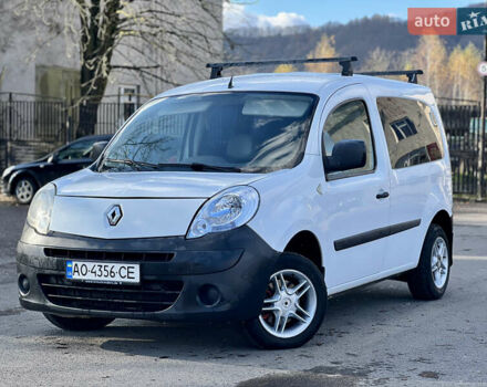 Белый Рено Кенгу, объемом двигателя 1.46 л и пробегом 278 тыс. км за 4900 $, фото 1 на Automoto.ua