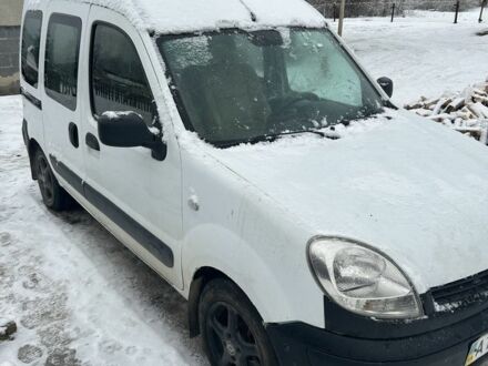Белый Рено Кенгу, объемом двигателя 1.5 л и пробегом 400 тыс. км за 1400 $, фото 1 на Automoto.ua