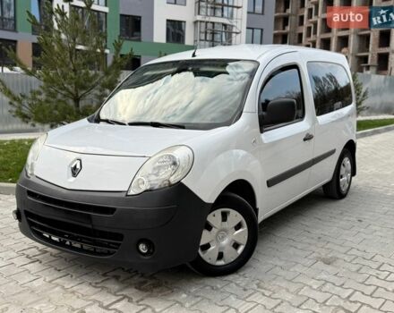 Білий Рено Кєнгу, об'ємом двигуна 1.5 л та пробігом 217 тис. км за 5499 $, фото 1 на Automoto.ua