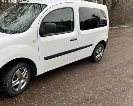 Белый Рено Кенгу, объемом двигателя 1.46 л и пробегом 398 тыс. км за 5600 $, фото 1 на Automoto.ua