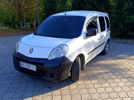Рено Кенгу 2009 в Павлограде на Automoto.ua Белый Рено Кенгу, объемом двигателя 1.5 л и пробегом 0 тыс. км за 6900 $, фото 1 на Automoto.ua