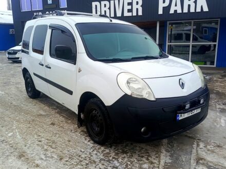 Белый Рено Кенгу, объемом двигателя 1.5 л и пробегом 27600 тыс. км за 5250 $, фото 1 на Automoto.ua