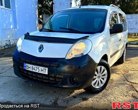 Білий Рено Кєнгу, об'ємом двигуна 1.5 л та пробігом 248 тис. км за 5000 $, фото 1 на Automoto.ua