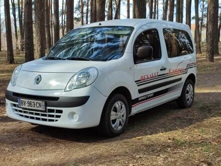 Рено Кенгу 2009 в Сумах на Automoto.ua Белый Рено Кенгу, объемом двигателя 0 л и пробегом 185 тыс. км за 6850 $, фото 1 на Automoto.ua