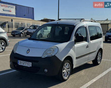 Білий Рено Кєнгу, об'ємом двигуна 1.46 л та пробігом 267 тис. км за 6500 $, фото 1 на Automoto.ua