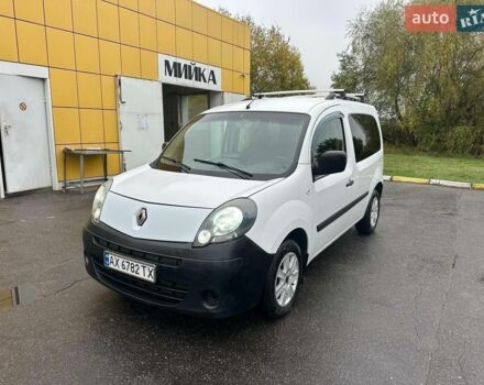 Белый Рено Кенгу, объемом двигателя 1.5 л и пробегом 195 тыс. км за 6500 $, фото 1 на Automoto.ua