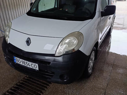 Білий Рено Кєнгу, об'ємом двигуна 1.46 л та пробігом 320 тис. км за 4700 $, фото 1 на Automoto.ua