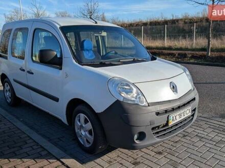 Белый Рено Кенгу, объемом двигателя 1.5 л и пробегом 320 тыс. км за 5200 $, фото 1 на Automoto.ua