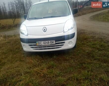 Белый Рено Кенгу, объемом двигателя 1.5 л и пробегом 238 тыс. км за 5500 $, фото 1 на Automoto.ua