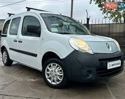 Белый Рено Кенгу, объемом двигателя 1.6 л и пробегом 356 тыс. км за 5990 $, фото 1 на Automoto.ua