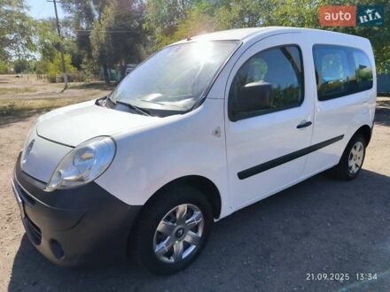 Білий Рено Кєнгу, об'ємом двигуна 1.5 л та пробігом 183 тис. км за 7700 $, фото 1 на Automoto.ua