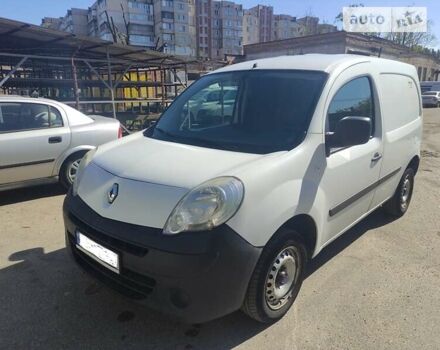 Белый Рено Кенгу, объемом двигателя 1.46 л и пробегом 330 тыс. км за 4000 $, фото 1 на Automoto.ua