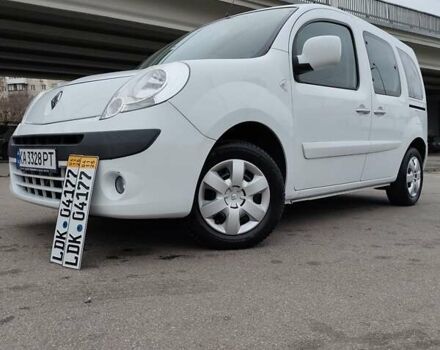 Білий Рено Кєнгу, об'ємом двигуна 1.5 л та пробігом 195 тис. км за 7929 $, фото 1 на Automoto.ua