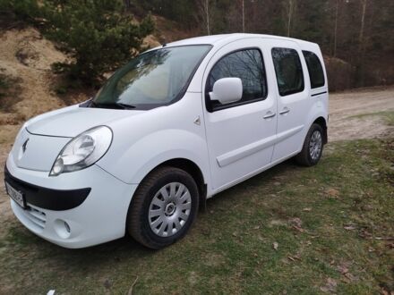 Белый Рено Кенгу, объемом двигателя 1.5 л и пробегом 226 тыс. км за 6200 $, фото 1 на Automoto.ua