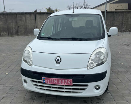 Белый Рено Кенгу, объемом двигателя 1.6 л и пробегом 227 тыс. км за 7700 $, фото 1 на Automoto.ua
