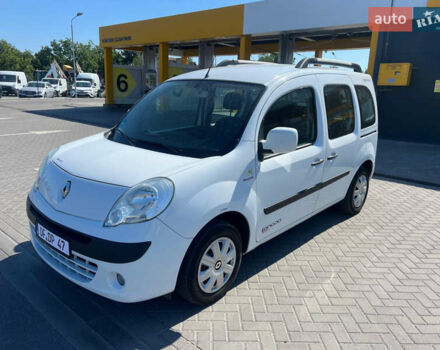 Білий Рено Кєнгу, об'ємом двигуна 1.5 л та пробігом 237 тис. км за 8400 $, фото 1 на Automoto.ua