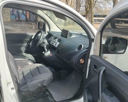 Белый Рено Кенгу, объемом двигателя 1.5 л и пробегом 365 тыс. км за 5200 $, фото 1 на Automoto.ua