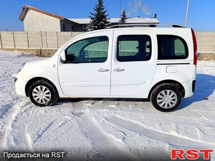 Белый Рено Кенгу, объемом двигателя 1.6 л и пробегом 22900 тыс. км за 6999 $, фото 1 на Automoto.ua