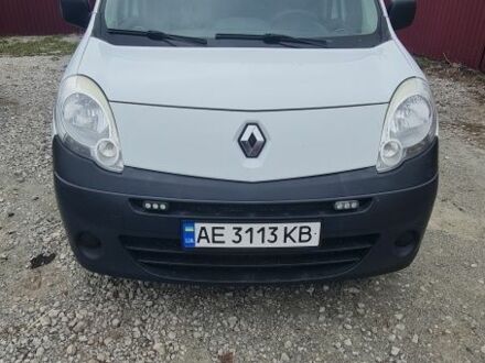 Белый Рено Кенгу, объемом двигателя 1.5 л и пробегом 230 тыс. км за 7200 $, фото 1 на Automoto.ua