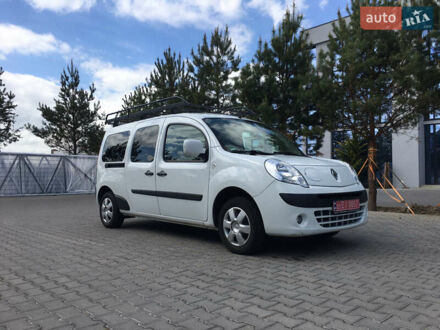 Рено Кенгу 2012 в Ровно на Automoto.ua Белый Рено Кенгу, объемом двигателя 0 л и пробегом 41 тыс. км за 6999 $, фото 1 на Automoto.ua