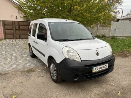 Білий Рено Кєнгу, об'ємом двигуна 1.5 л та пробігом 300 тис. км за 4950 $, фото 1 на Automoto.ua