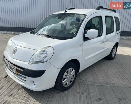 Белый Рено Кенгу, объемом двигателя 1.5 л и пробегом 216 тыс. км за 8600 $, фото 1 на Automoto.ua